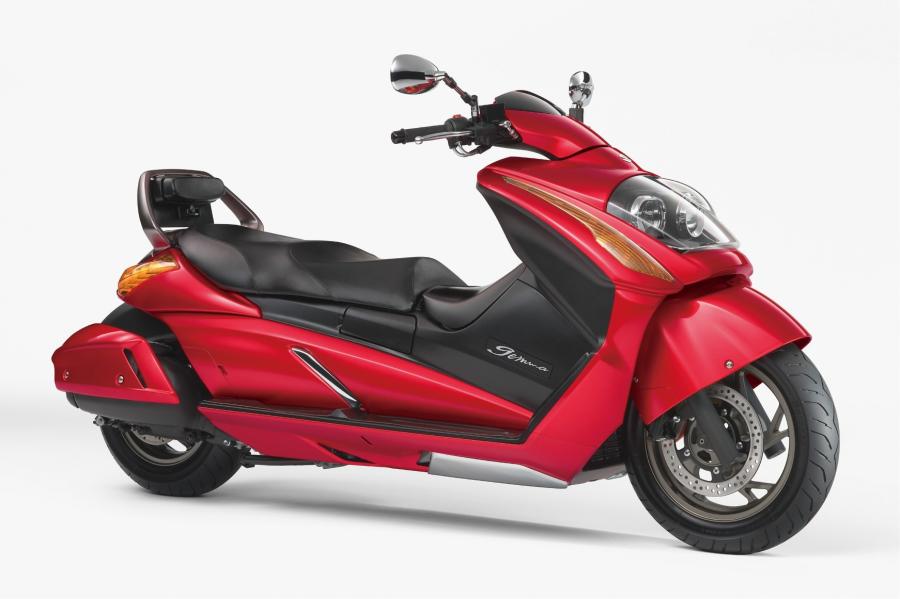 Suzuki Gemma 250